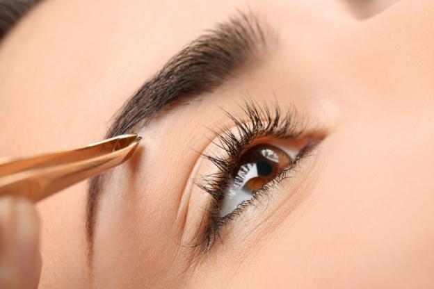 Epilation des sourcils